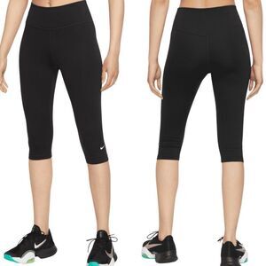 Nike One Dri-FIT Mid Rise Capri Leggings Black Medium